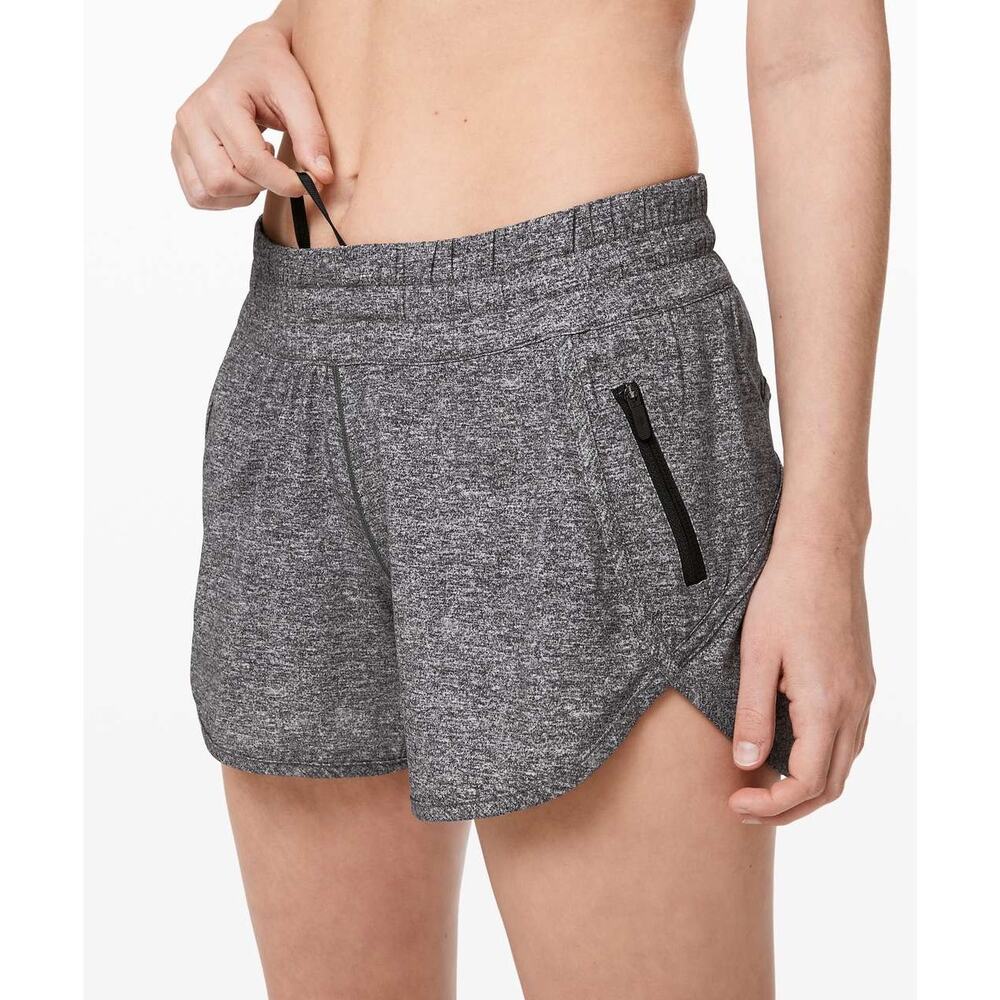 Lululemon Women’s Tracker Short V 4”, Size 8 - Picture 2 of 7